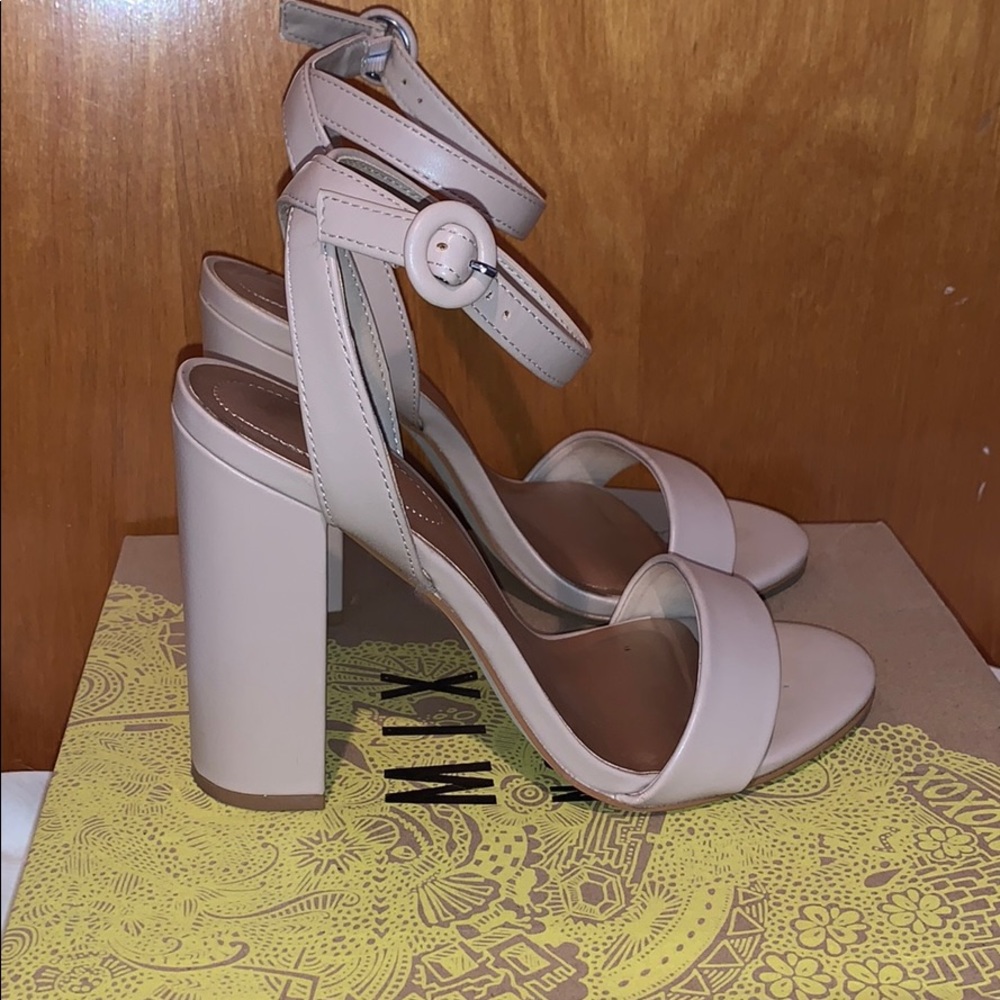 Heels with ankle strap